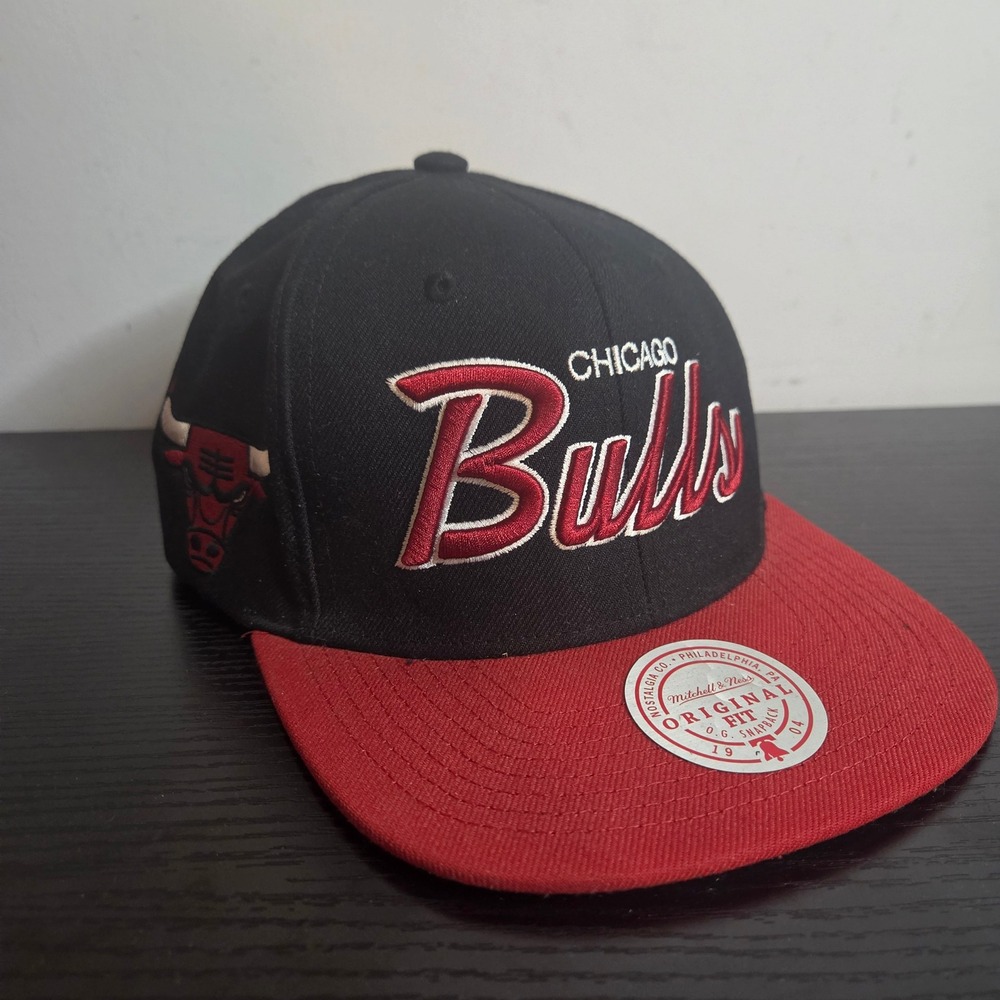 Mitchell & Ness Chicago Bulls Snapback Hat Black Red NBA Original Fit Cap
